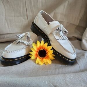 Dr. Martens White Tassel Loafers actual size women is 6 but fits like  5.5